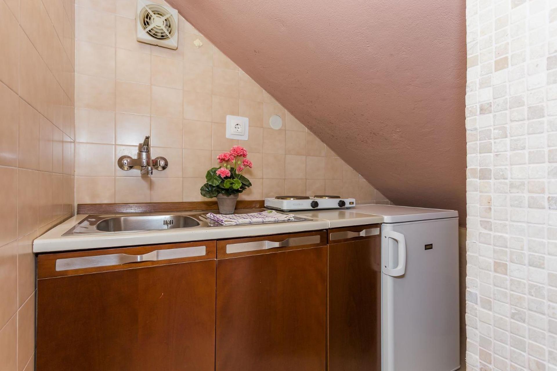 Apartments Verica - 15 M From Beach Krilo ภายนอก รูปภาพ